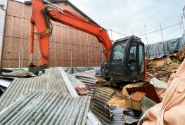 家屋の「解体工事」は一見単純そうに見えて、法的・安全・契約…